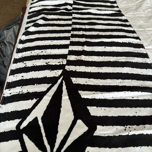 Volcom towel